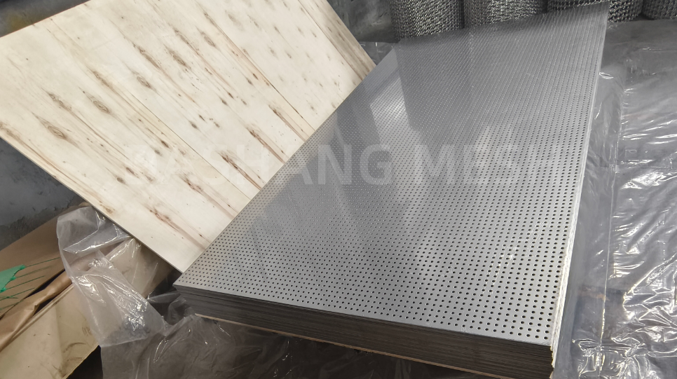 Stainless steel perforated sheet