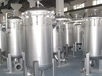 High temperature liquid filtration
